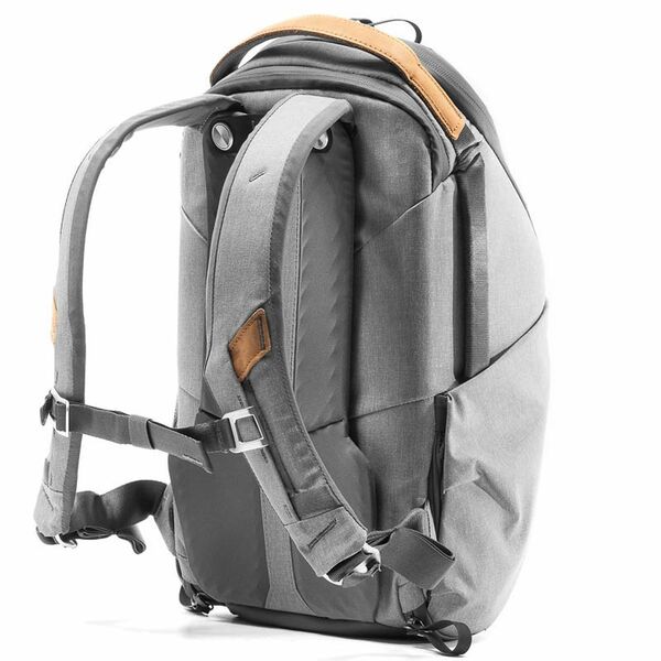 Peak Design Everyday Backpack V2 Zip  hellgrau 15L