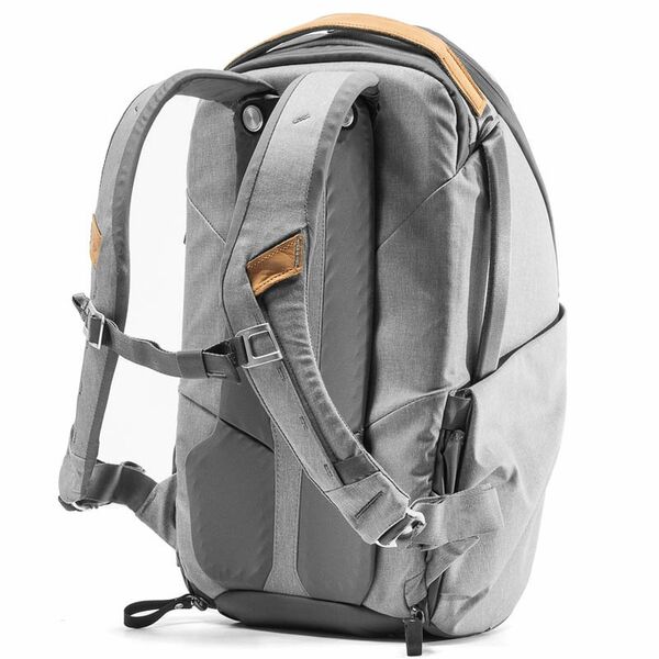 Peak Design Everyday Backpack V2 Zip  hellgrau 20L