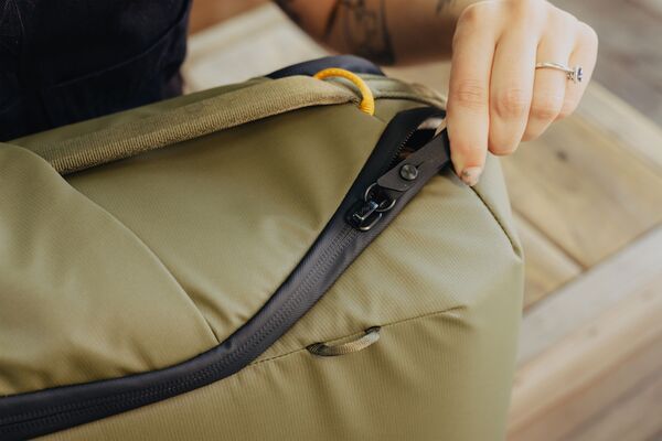 Peak Design Everyday Backpack V2 Zip  Kelp 15L