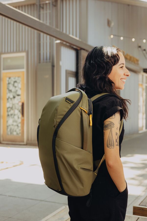 Peak Design Everyday Backpack V2 Zip  Kelp 20L