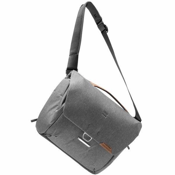 Peak Design Everyday Messenger V2  hellgrau 13L