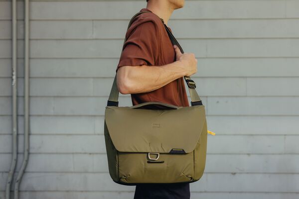 Peak Design Everyday Messenger V2  Kelp 13L