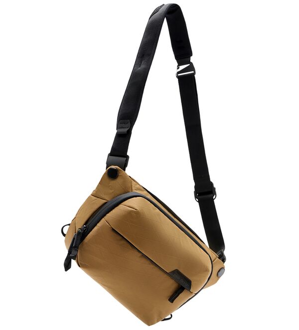 Peak Design Everyday Sling  V2  Coyote (Braun/Beige) 3L