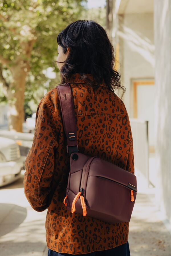 Peak Design Everyday Sling  V2  Eclipse 3L