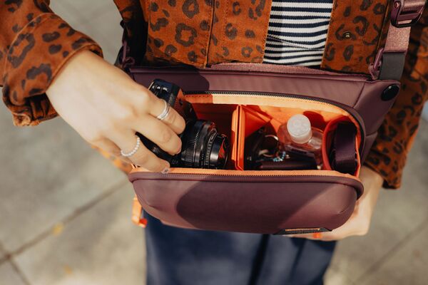 Peak Design Everyday Sling  V2  Eclipse 3L