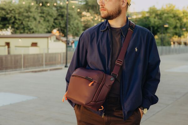 Peak Design Everyday Sling  V2  Eclipse 6L