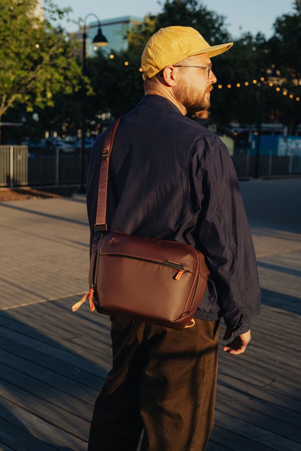 Peak Design Everyday Sling  V2  Eclipse 6L