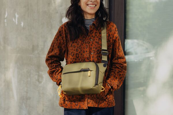 Peak Design Everyday Sling  V2  Kelp 3L