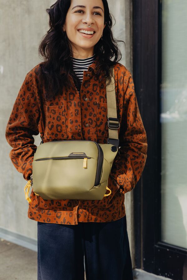 Peak Design Everyday Sling  V2  Kelp 3L