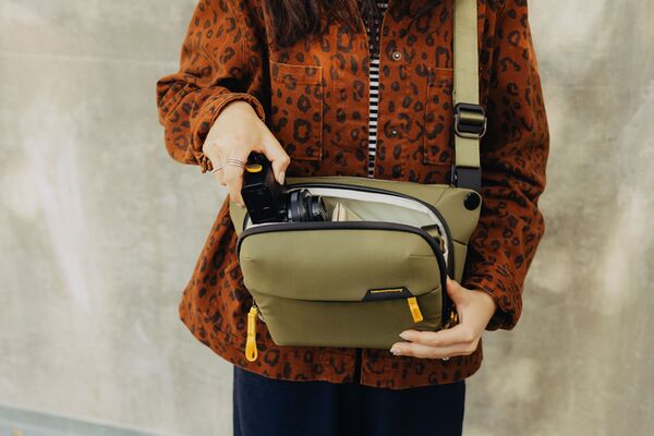 Peak Design Everyday Sling  V2  Kelp 3L