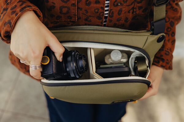 Peak Design Everyday Sling  V2  Kelp 3L