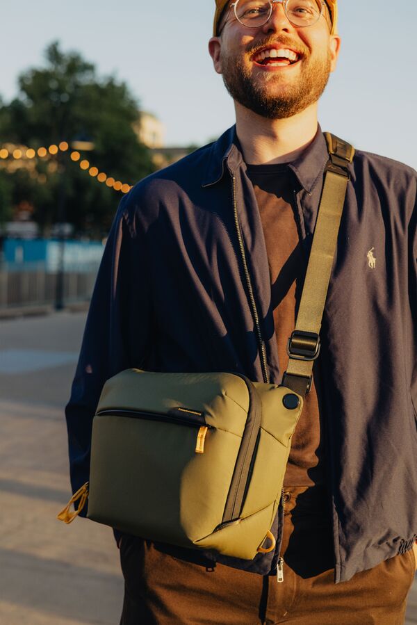 Peak Design Everyday Sling  V2  Kelp 6L