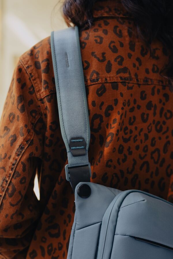 Peak Design Everyday Sling  V2  Ocean 3L