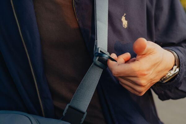 Peak Design Everyday Sling  V2  Ocean 6L