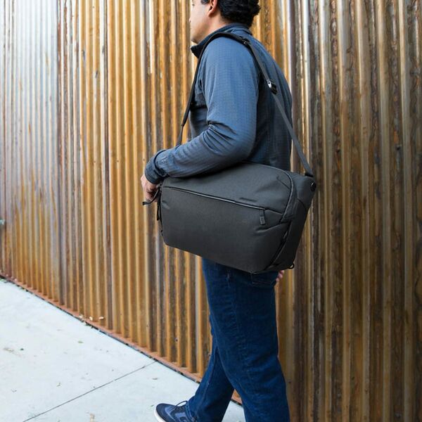 Peak Design Everyday Sling  V2  schwarz 10L