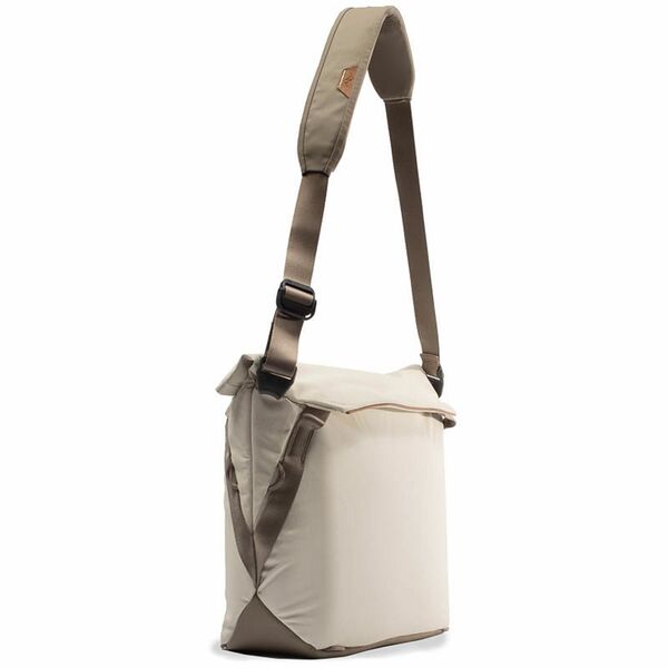 Peak Design Everyday Tote V2  beige 15L