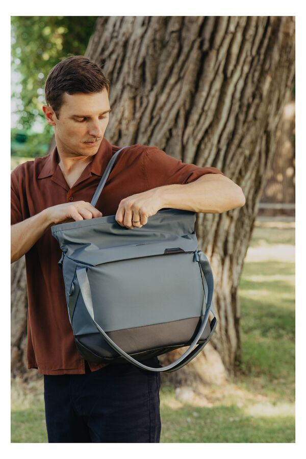 Peak Design Everyday Tote V2  Ocean 15L