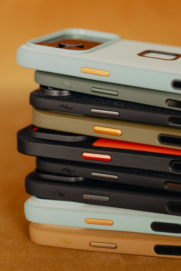 Peak Design Mobile GNAR Magnet Case für Apple iPhone 16  Black iPhone 16 Pro