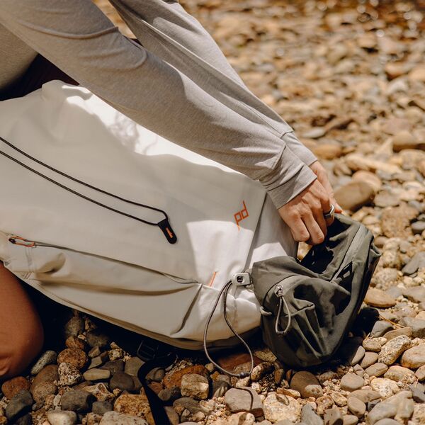 Peak Design Outdoor Backpack  Cloud 25 Liter