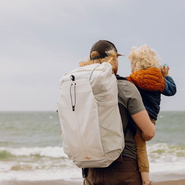 Peak Design Outdoor Backpack  Cloud 45 Liter