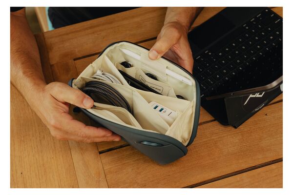 Peak Design Tech Pouch Small  Ocean