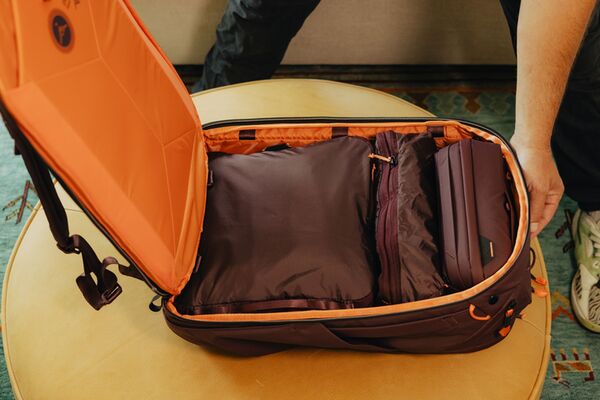 Peak Design Travel Backpack  Eclipse 45L