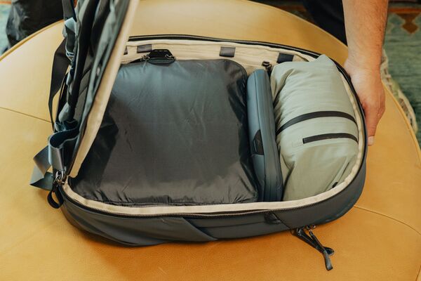 Peak Design Travel Backpack  ocean 30L