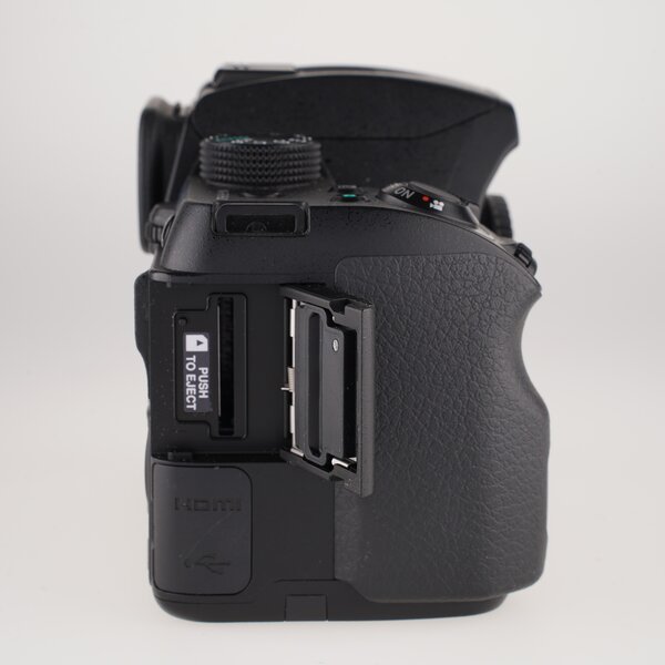 Pentax KF Gehäuse - Second Hand - 