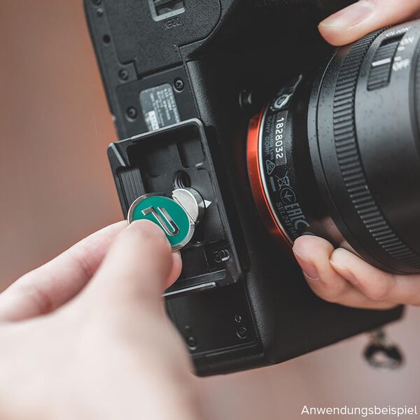 PGYTECH OneGo Backpack  Obsidian Black 18L