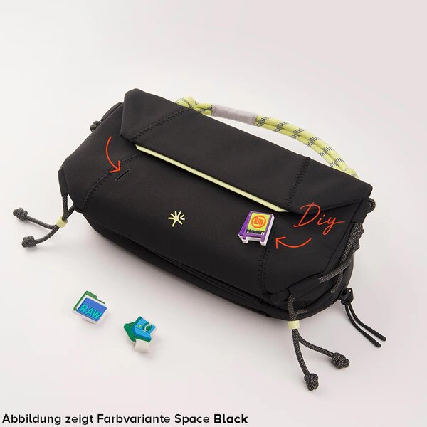 PGYTECH OneGo Pocket Sling  Space Black