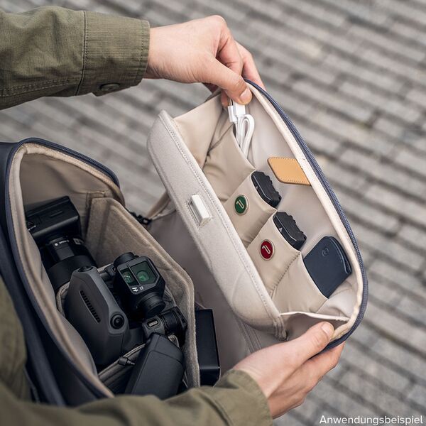 PGYTECH OneGo Shoulder Bag  Obsidian Black 10L