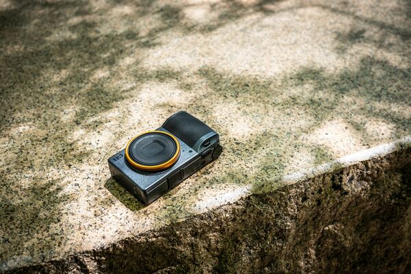 Ricoh GR III Street Edition + Akku DB 110 + Tasche GC-9 