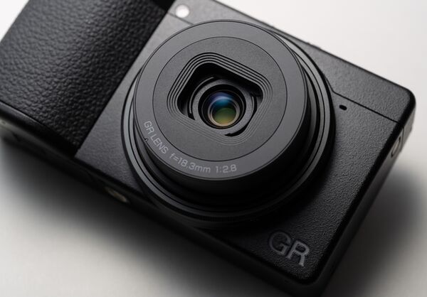 Ricoh GR IV 
