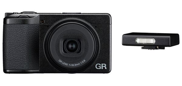 Ricoh Ricoh GR IV + Blitz GF-2 WW 