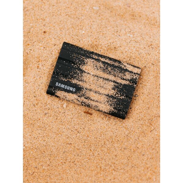 Samsung SSD T7 Shield, USB-C, externe Festplatte  4 TB Schwarz