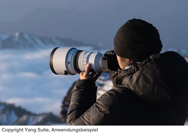 Sigma 200mm f/2 DG OS Sport  Sony FE-Mount