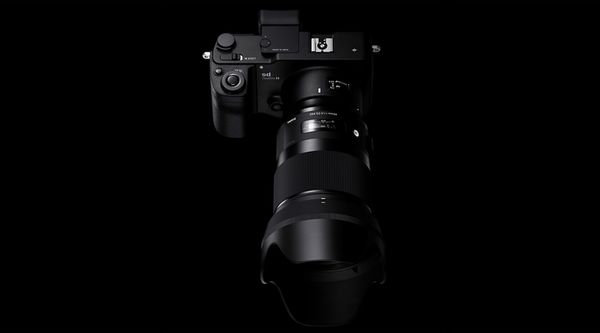 Sigma 40mm f/1.4 DG HSM ART  Sony FE-Mount