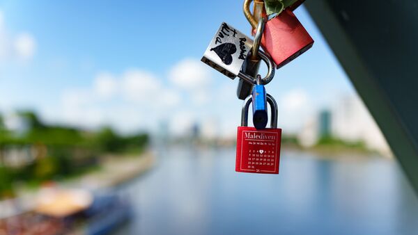 Sigma AF 28-45mm f/1.8 DG DN ART  Sony FE-Mount