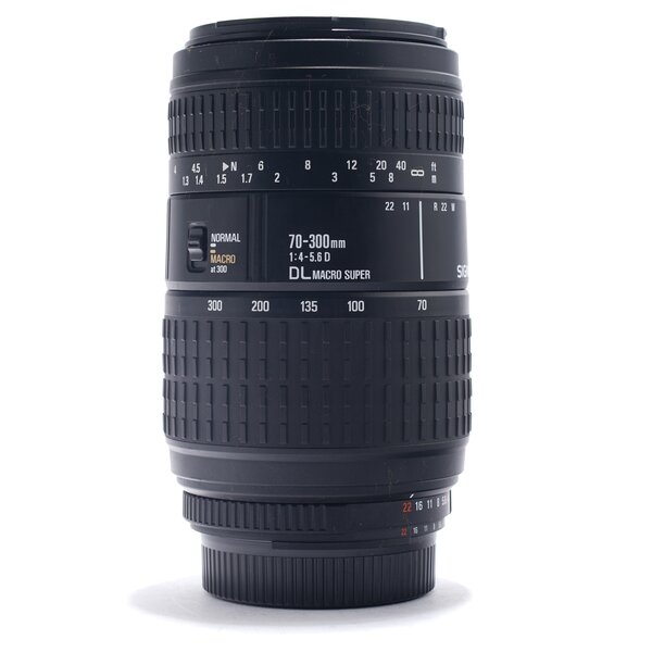 Sigma AF 70-300mm f/4,0-5,6 D DL Macro Super - Second Hand -   Nikon FX