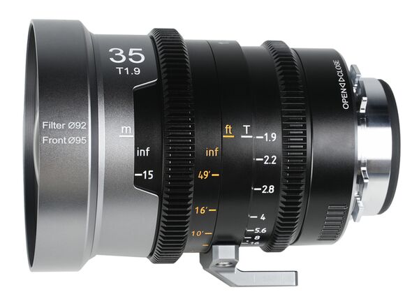 Sirui IronStar T1.9 1.5x Anamorphic Full Frame Cine Lenses 35mm mit PL / EF-Mount  Blue Flare