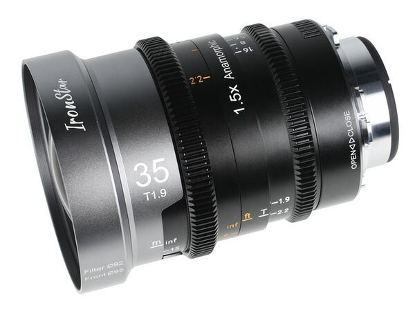 Sirui IronStar T1.9 1.5x Anamorphic Full Frame Cine Lenses 35mm mit PL / EF-Mount  Blue Flare