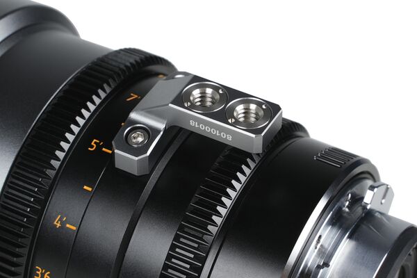 Sirui IronStar T1.9 1.5x Anamorphic Full Frame Cine Lenses 35mm mit PL / EF-Mount  Neutral Flare