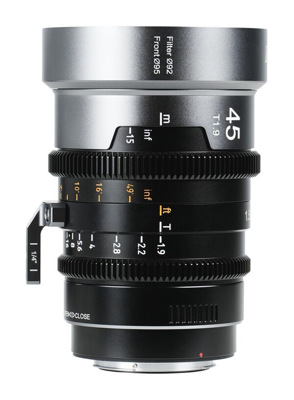 Sirui IronStar T1.9 1.5x Anamorphic Full Frame Cine Lenses 35 / 45 / 60mm mit PL / EF-Mount  Blue Flare
