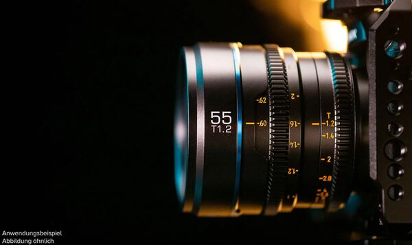 Sirui Night Walker 24mm T1.2 S35 Cine Objektiv  Fujifilm X-Mount Metallgrau