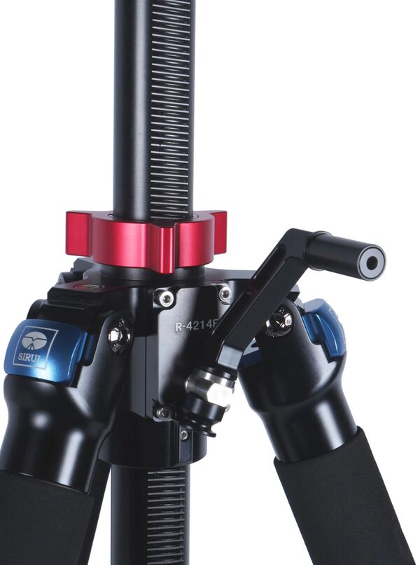Sirui R4214E Carbon Dreibeinstativ mit Getriebemittelsäule (Kurbel) 