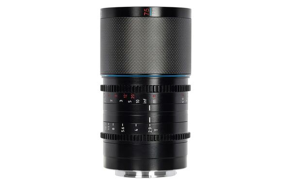 Sirui Saturn 75mm T2.9 1.6x Carbon Vollformat anamorphes Objektiv   Sony FE-Mount Neutral Flare