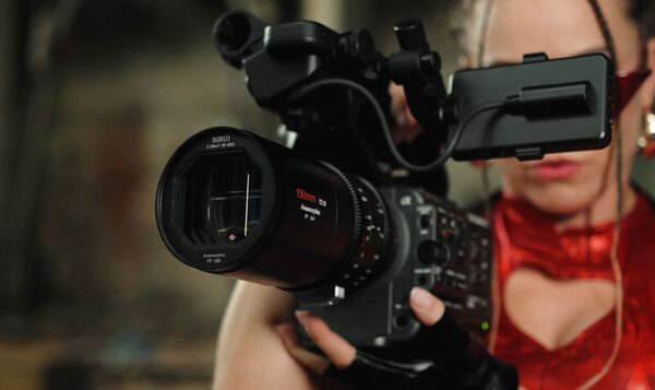 Sirui Venus 150mm T2.9 1.6x Vollformat Anamorphes Objektiv  RF-Mount