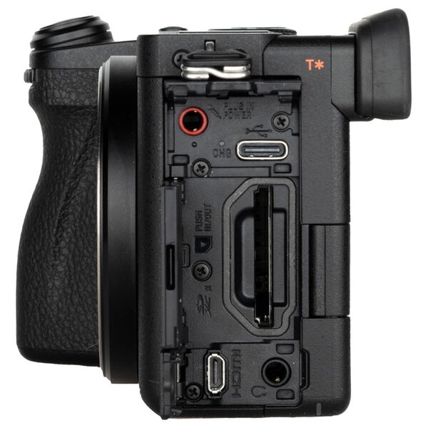 Sony Alpha 6700 (ILCE-6700) + 16-50mm f/3,5-5,6 PZ OSS 