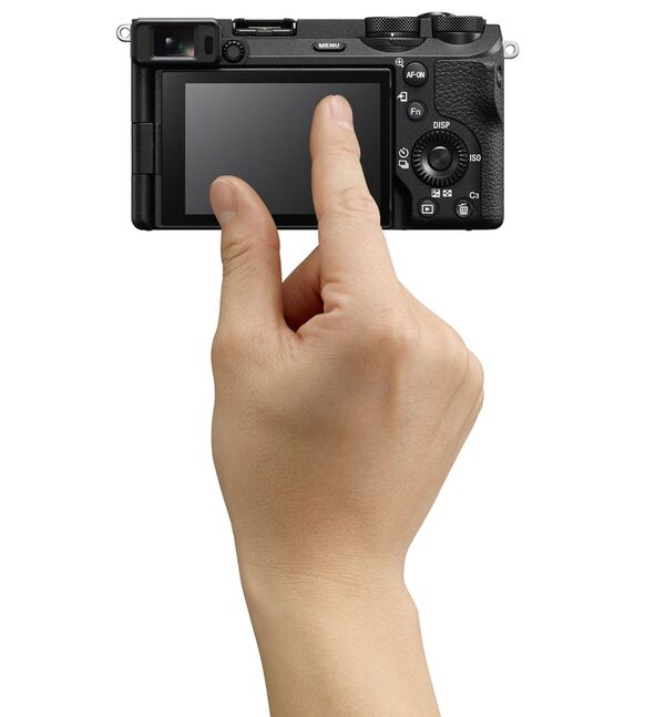 Sony Alpha 6700 (ILCE-6700) + 16-50mm f/3,5-5,6 PZ OSS 