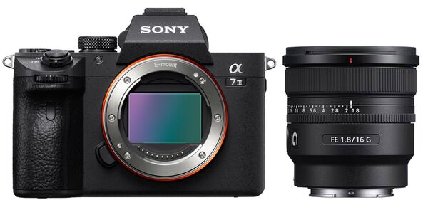Sony Alpha 7 III (ILCE-7M3) + SEL 16mm f/1.8 G  Schwarz